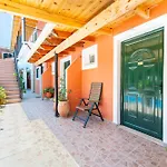 Arianna Deluxe 20 * Paleokastritsa